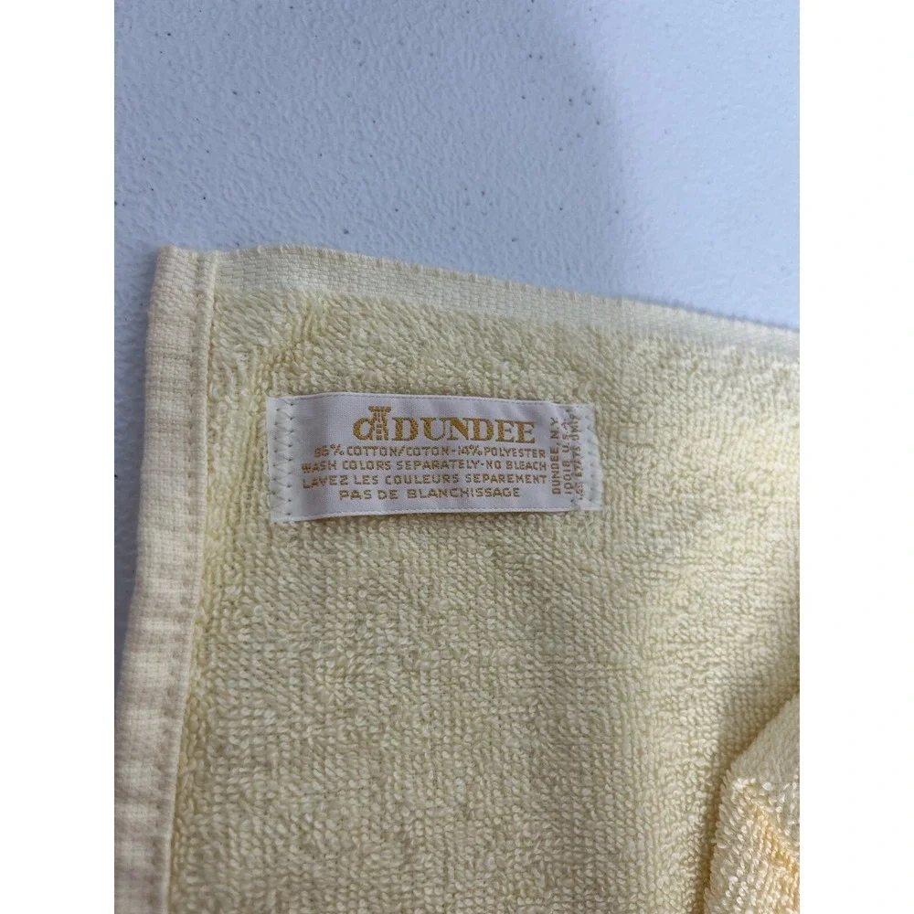 Vtg Dundee Bath Towel Set‎ Of 2 Yellow Lace Trim